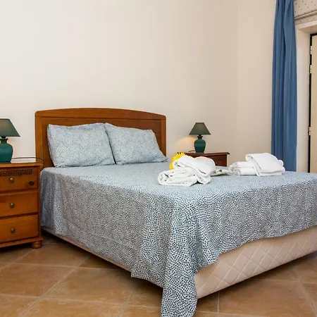 Oura Sunrise Iii - Sea View & Oura & Location