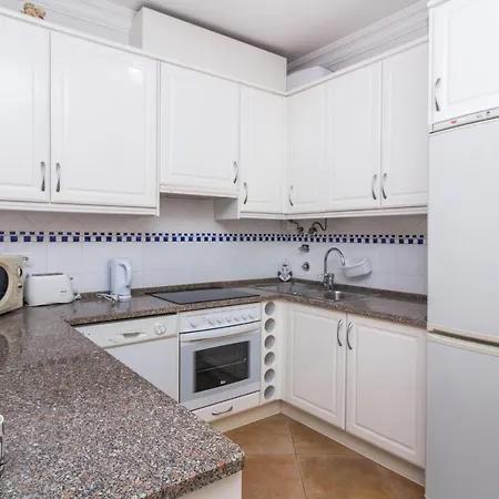 Apartment Oura Sunrise Iii - Sea View & Oura Beach & Top Location Albufeira