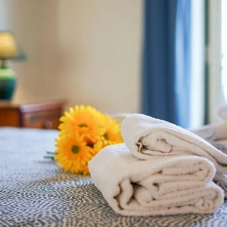 Oura Sunrise Iii - Sea View & Oura Beach & Top Location Apartamento *